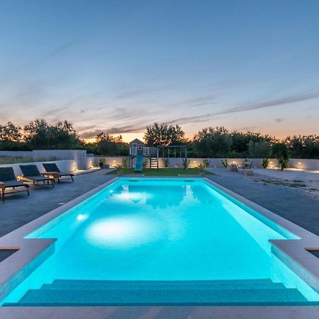 Villa Perini Dvori Donji Zemunik Buitenkant foto
