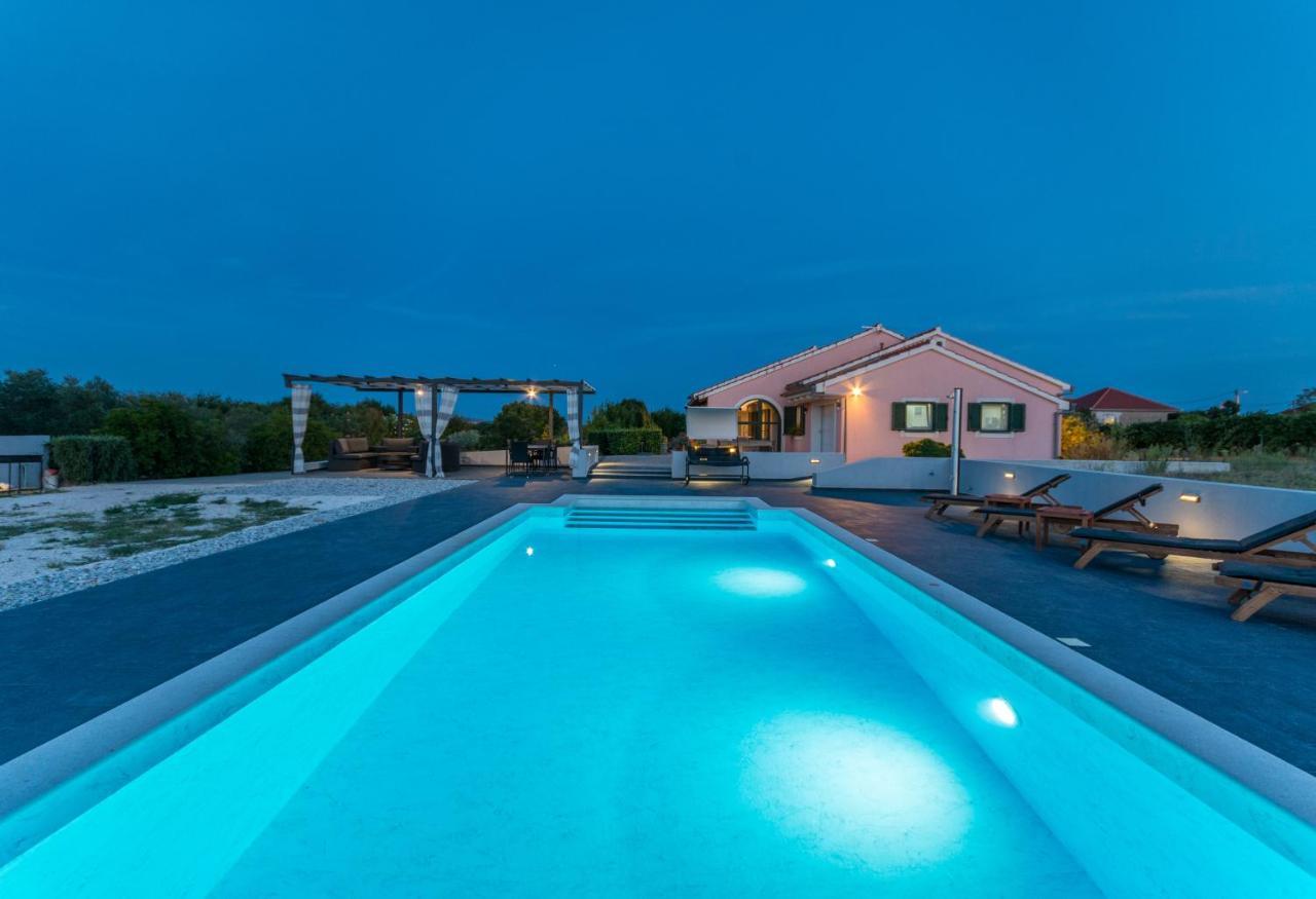 Villa Perini Dvori Donji Zemunik Buitenkant foto