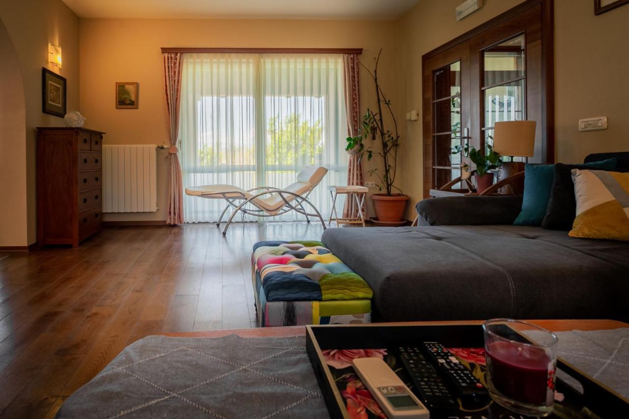 Villa Perini Dvori Donji Zemunik Buitenkant foto