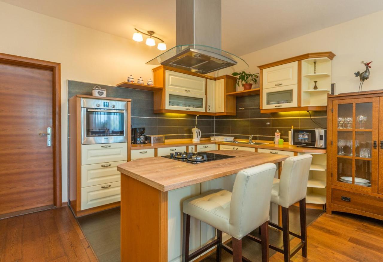 Villa Perini Dvori Donji Zemunik Buitenkant foto